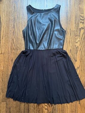 Bailey 44 Black Faux Leather Bodice and cotton flow Skirt Dress! 🖤